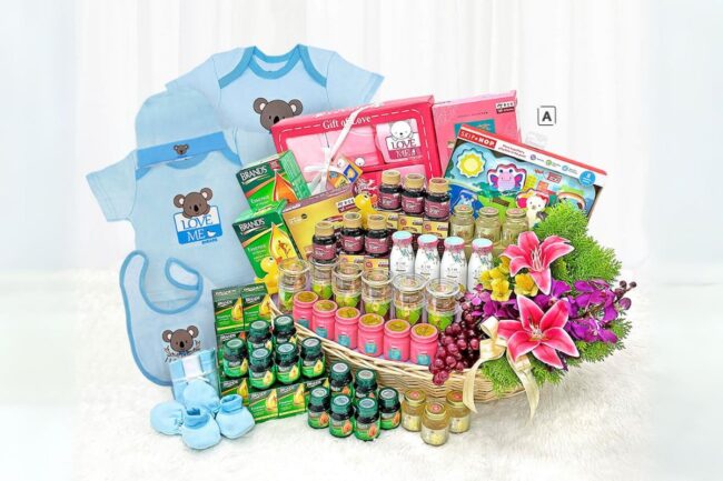 Noel Gifts Newborn Jumbo Gift (Baby Girl) Review Banner