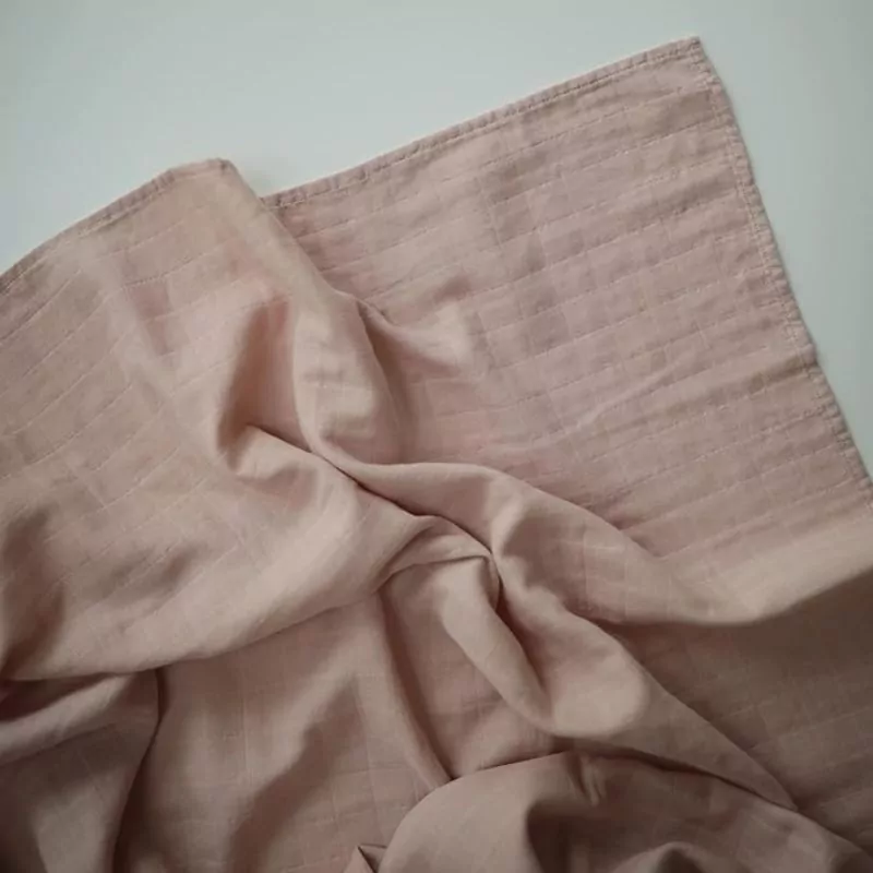MUSHIE Swaddle (Blush)